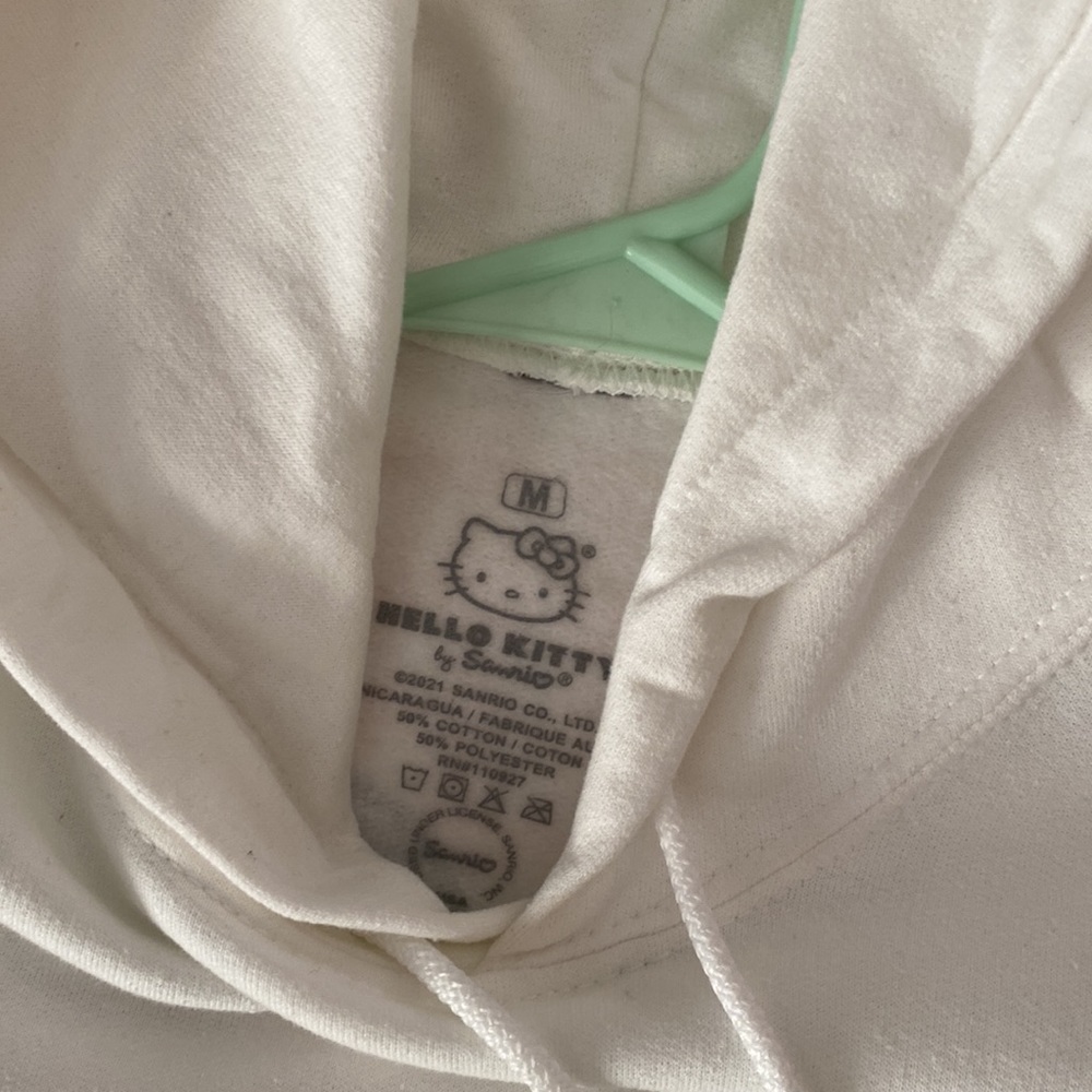 White Hello Kitty Hoodie NWOT - Picture 4 of 5
